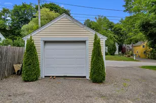 19 Mountain St, Camden, ME 04843 - Photo 105