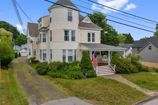 19 Mountain St, Camden, ME 04843 - Photo 9