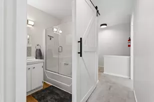 18 Ocean St, South Portland, ME 04106 - Photo 23