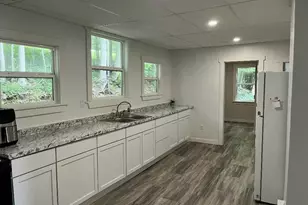 127 Anson St, Farmington, ME 04938 - Photo 7
