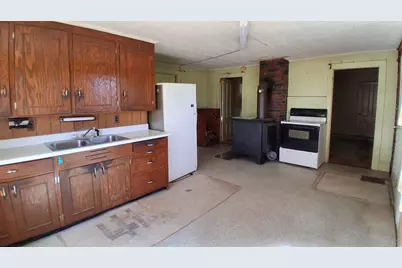 380 Clinton Avenue, Winslow, ME 04901 - Photo 11