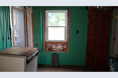 380 Clinton Avenue, Winslow, ME 04901 - Photo 17