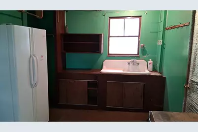 380 Clinton Avenue, Winslow, ME 04901 - Photo 17