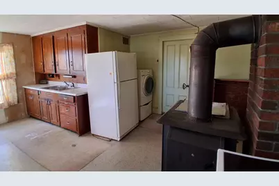 380 Clinton Avenue, Winslow, ME 04901 - Photo 15