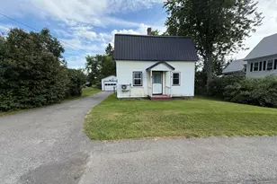 121 Exchange St, Ashland, ME 04732 - Photo 3