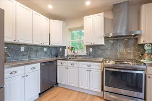 9 Oak St, Camden, ME 04843 - Photo 19