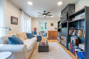 9 Oak St, Camden, ME 04843 - Photo 15