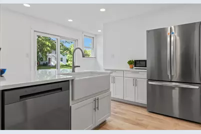 16 Eastern Avenue, Boothbay Harbor, ME 04538 - Photo 7