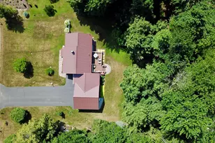 33 Oak Wood Dr, Gorham, ME 04038 - Photo 5