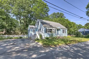 43 Bates St, Yarmouth, ME 04096 - Photo 1