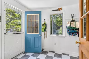 43 Bates St, Yarmouth, ME 04096 - Photo 3