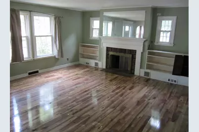 9 Charles Street, Lewiston, ME 04240 - Photo 5