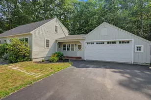 26 Kathy Ln, Cumberland, ME 04021 - Photo 3