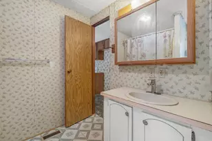 914 Pond Rd, Wales, ME 04280 - Photo 21