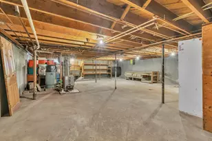 18 Grove St, East Millinocket, ME 04430 - Photo 39