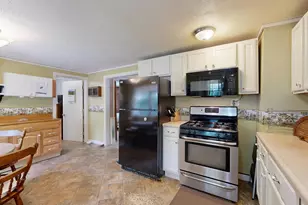1776 Riverside Dr, Auburn, ME 04210 - Photo 7