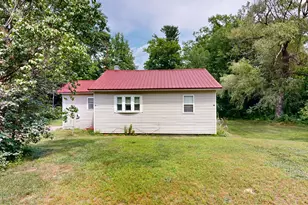 1776 Riverside Dr, Auburn, ME 04210 - Photo 3
