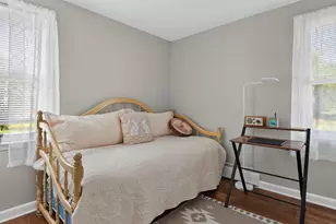 147 Rowe Ave, Portland, ME 04102 - Photo 17