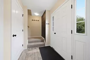 33 Gray Rd, Cumberland, ME 04021 - Photo 3