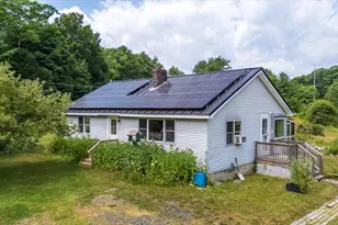 689 West St, Rockport, ME 04856 - Photo 1