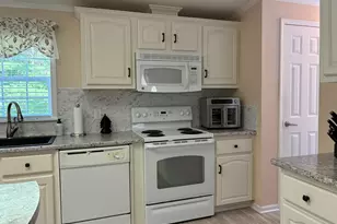 1 Karen St, Palmyra, ME 04965 - Photo 5