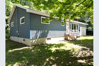 46 Edwards Street, Lincoln, ME 04457 - Photo 1