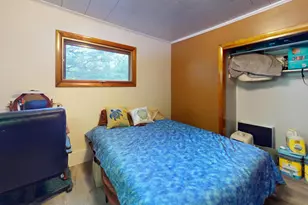 46 Edwards St, Lincoln, ME 04457 - Photo 13