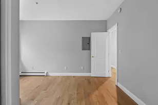 24 Brackett St, Portland, ME 04102 - Photo 21