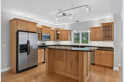 24 Brackett Street #1, Portland, ME 04102 - Photo 13