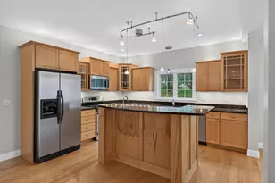 24 Brackett St, Portland, ME 04102 - Photo 13