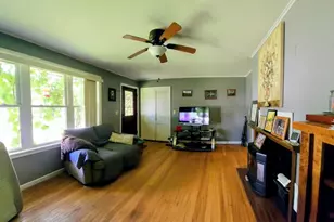 14 New York St, Millinocket, ME 04462 - Photo 11