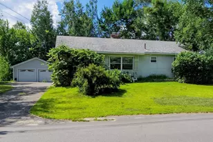 14 New York St, Millinocket, ME 04462 - Photo 1