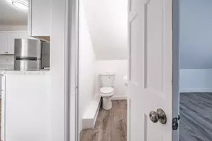61 South St, Biddeford, ME 04005 - Photo 9