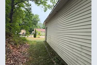 21 7th Street, Auburn, ME 04210 - Photo 19