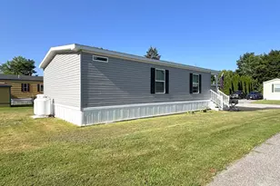 1048 Sabattus St, Lewiston, ME 04240 - Photo 25