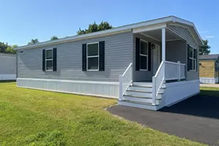 1048 Sabattus St, Lewiston, ME 04240 - Photo 1