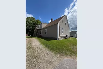 42 Pleasant Street, Lewiston, ME 04240 - Photo 21