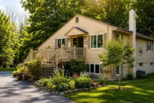 160 Oak Ln, Dayton, ME 04005 - Photo 1