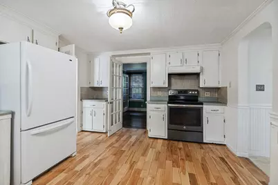 136 Silver Street, Waterville, ME 04901 - Photo 9
