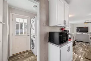 21 Purington Ave, Mechanic Falls, ME 04256 - Photo 11