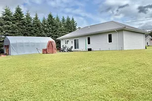 98 Dionne St, Madawaska, ME 04756 - Photo 5
