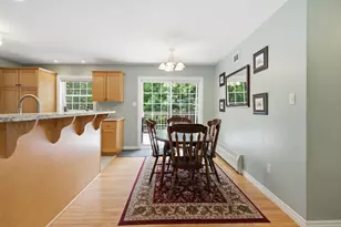 9 Poplar St, Old Orchard Beach, ME 04064 - Photo 7
