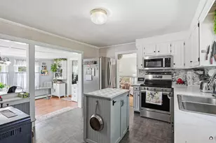 840 Oakland Rd, Belgrade, ME 04917 - Photo 11