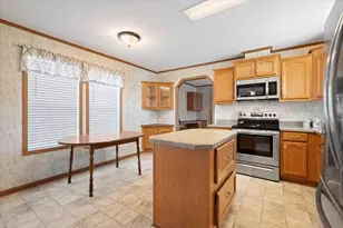 11 E St, Bangor, ME 04401 - Photo 9