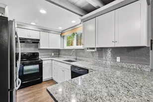 19 Partridge Ln, Scarborough, ME 04074 - Photo 3
