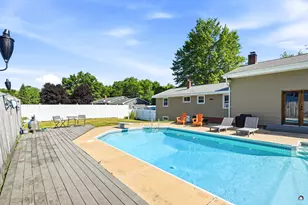49 Ashmount St, Lewiston, ME 04240 - Photo 5