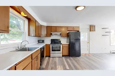 15 W Waterman Road, Auburn, ME 04210 - Photo 7