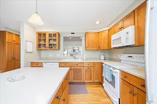 10 Shiretowne Common Dr, Kennebunk, ME 04043 - Photo 11