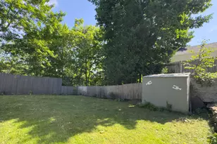 43 Spruce St, Rockport, ME 04856 - Photo 3