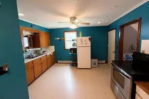 21 Elm St, Lewiston, ME 04240 - Photo 13